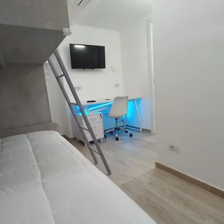 House Exclusive Guest house